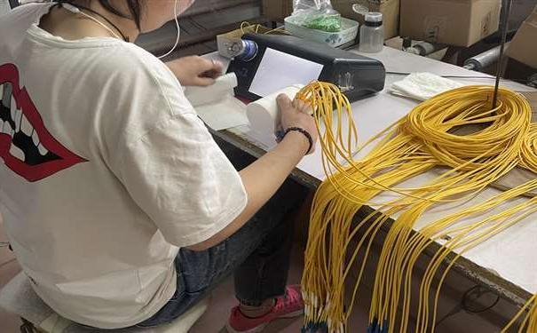 广安市网络工程中几种常用的光纤连接器